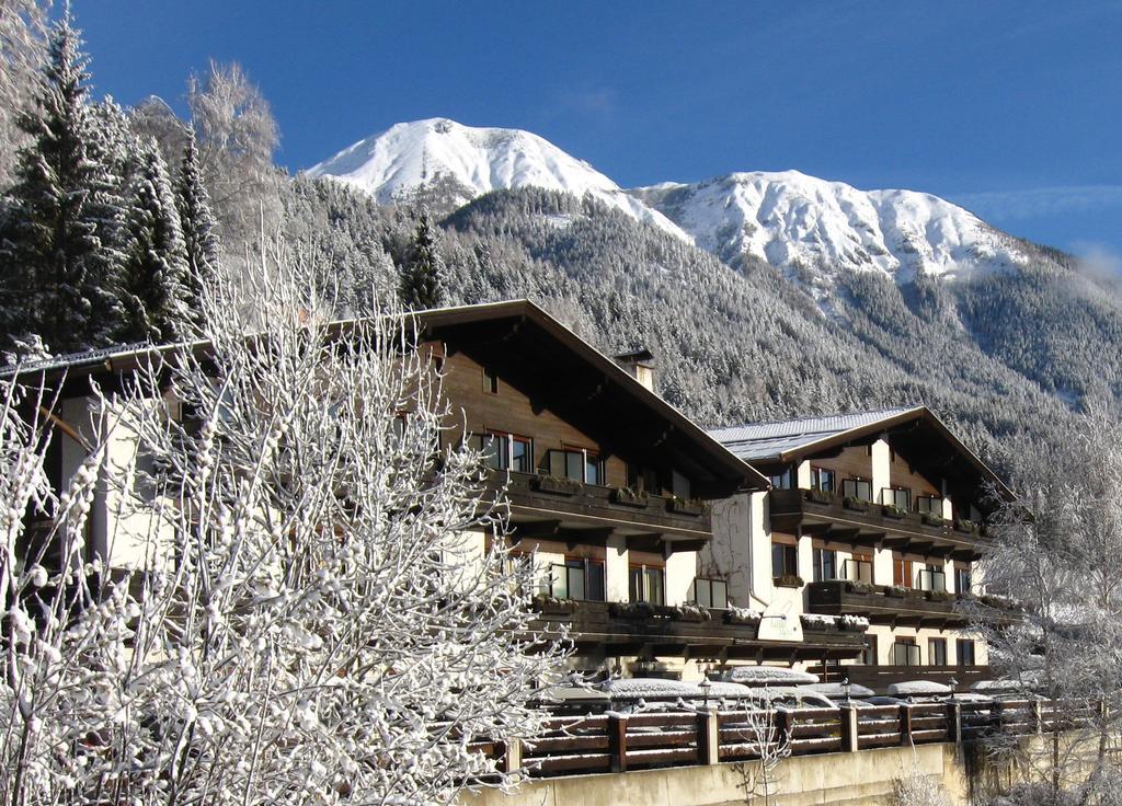 Ferienland Stubai Aparthotel Fulpmes Kültér fotó